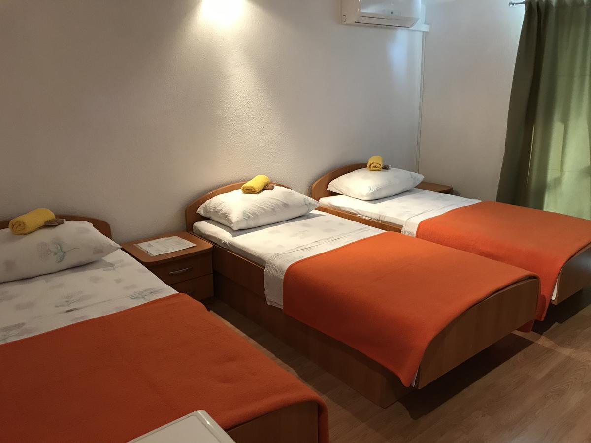 Room Ivana Neum Exterior foto